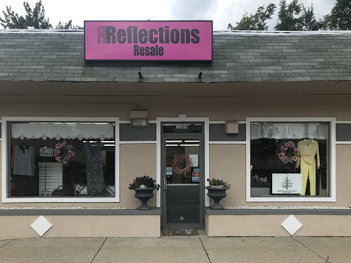 Reflections Resale Boutique, 1505 N Leroy St, Fenton, MI 48430, USA, 