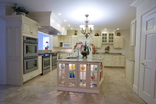 Wedding Venue «The Historic Blue Rose Mansion», reviews and photos, 120 W Scenic Dr, Pass Christian, MS 39571, USA