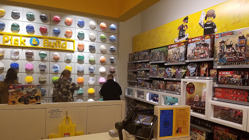 Toy Store «The LEGO Store», reviews and photos, 26300 Cedar Rd, Beachwood, OH 44122, USA