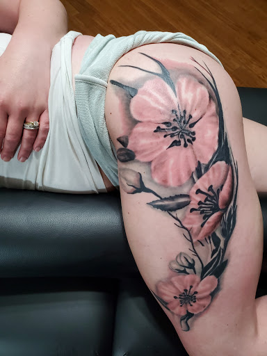 Tattoo Shop «22 Caliber Tattoo Studio», reviews and photos, 3501 Parsons Ave, Columbus, OH 43207, USA