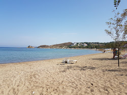 Foto van Guneyli beach en de nederzetting