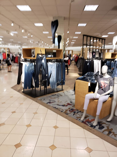 Department Store «Nordstrom Scottsdale Fashion Square», reviews and photos, 7055 E Camelback Rd, Scottsdale, AZ 85251, USA
