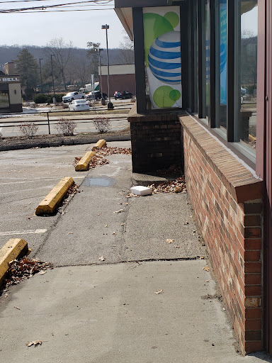Cell Phone Store «AT&T Authorized Retailer», reviews and photos, 1325 Main St, Willimantic, CT 06226, USA