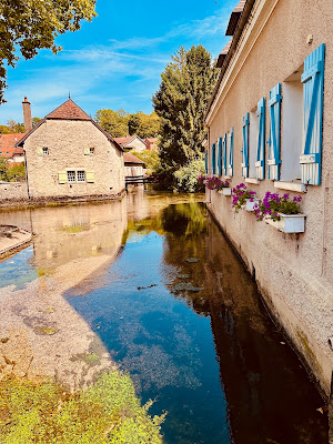 Razzano Laurence à Bèze