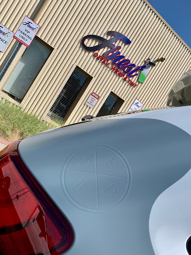Finest Detail and  Wrap & Tint en College Park