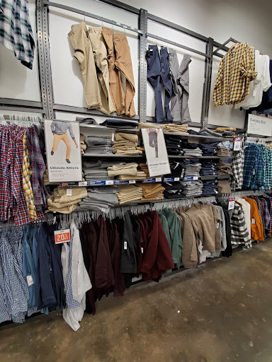 Clothing Store «Old Navy», reviews and photos, 8674 Park Meadows Center Dr, Lone Tree, CO 80124, USA