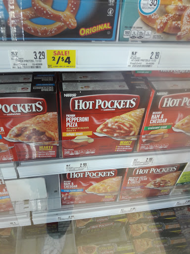 Grocery Store «Schnucks», reviews and photos, 1160 Shackelford Rd, Florissant, MO 63031, USA