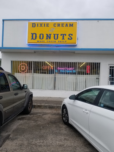Coffee Shop «Dixie Cream Donuts», reviews and photos, 3210 Orange Ave, Fort Pierce, FL 34947, USA
