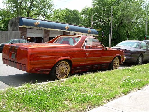 Auto Body Shop «Vargas Custom Body Shop», reviews and photos, 4201 E 31st St, Kansas City, MO 64128, USA