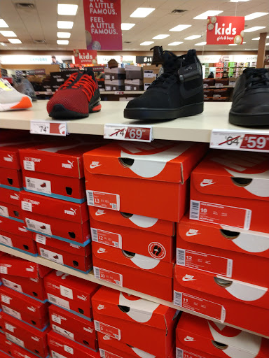 Shoe Store «Famous Footwear», reviews and photos, 2265 Walker Lake Rd, Mansfield, OH 44903, USA