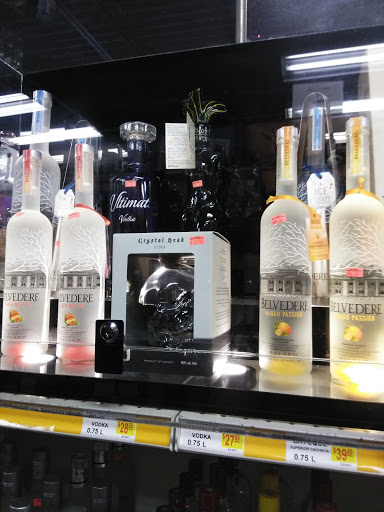 Liquor Store «La Casa Liquors», reviews and photos, 1054 SE Port St Lucie Blvd, Port St Lucie, FL 34952, USA
