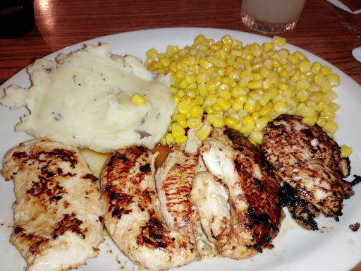 American Restaurant «Cracker Barrel Old Country Store», reviews and photos, 1048 South St #40, Wrentham, MA 02093, USA