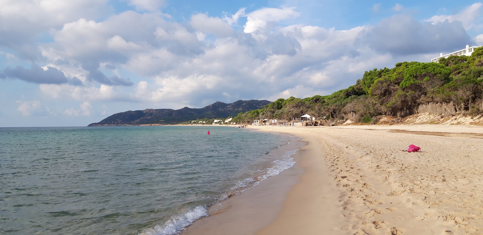 Photo de Plage de St. Margherita di Pula - endroit populaire parmi les connaisseurs de la détente