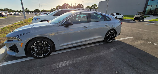 Car Dealer «Friendly Kia», reviews and photos, 5819 US-19, New Port Richey, FL 34652, USA