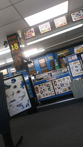 Tattoo Shop «Genuine Tattoo Co LLC», reviews and photos, 729 S Walnut St, Bloomington, IN 47401, USA