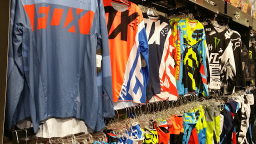 Motorcycle Dealer «MotoSport Hillsboro», reviews and photos, 809 NE 28th Ave, Hillsboro, OR 97124, USA