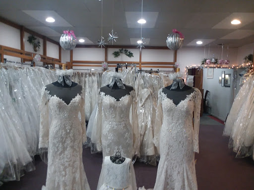 Greta's Bridal & Formalwear