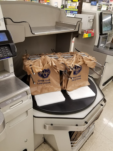 Grocery Store «Kroger», reviews and photos, 1525 Madison Ave, Covington, KY 41011, USA