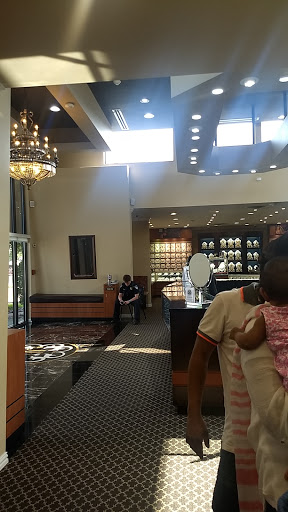 Jewelry Store «Malani Jewelers, Dallas (TX) - 22Kt Gold & Diamond Jewelry», reviews and photos, 300 S Central Expy, Richardson, TX 75080, USA