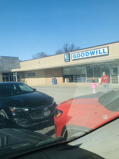 Non-Profit Organization «Goodwill of the Great Plains», reviews and photos