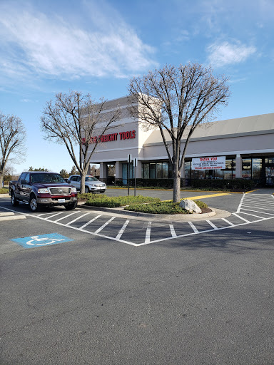 Hardware Store «Harbor Freight Tools», reviews and photos, 22330 S Sterling Blvd STE 101, Sterling, VA 20164, USA