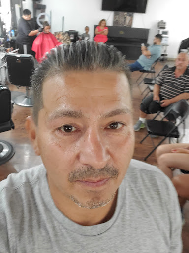 Barber Shop «Royal Fadez Barbershop», reviews and photos, 920 N Arizona Ave #8, Chandler, AZ 85225, USA