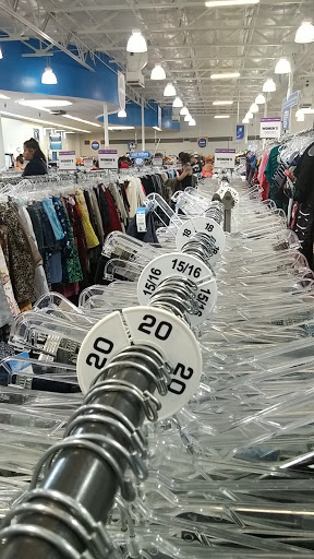 Thrift Store «Happy Valley Goodwill Retail Store & Donation Center», reviews and photos, 1565 W Happy Valley Rd, Phoenix, AZ 85085, USA