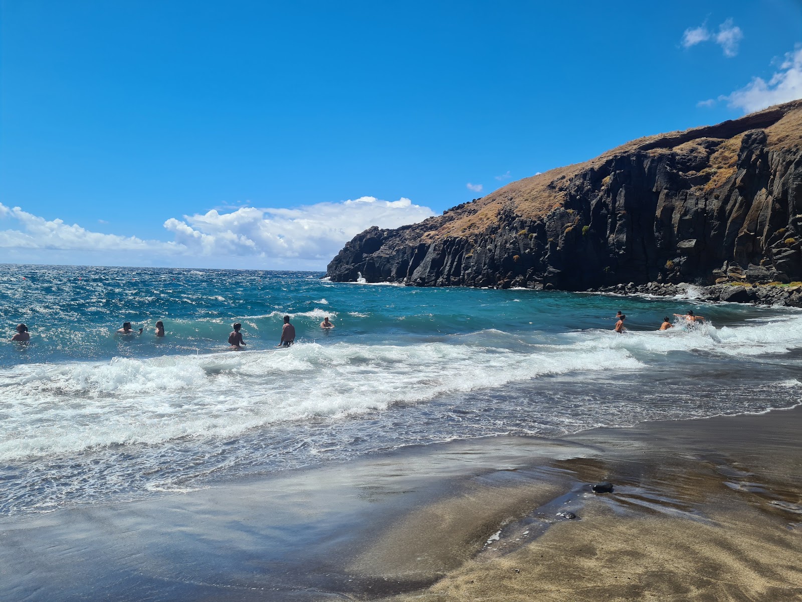 Fotografie cu Prainha do Canical amplasat într-o zonă naturală
