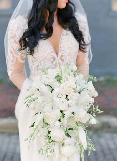 Carriage House Of Flowers, 4923 W Broad St, Columbus, OH 43228, USA, 