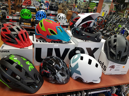 Motorcycle helmet stores Jerusalem
