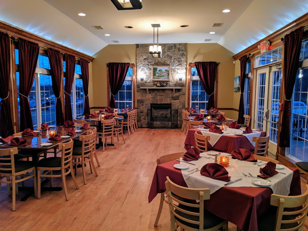 Bottoms Up Restaurant and Pub 10973