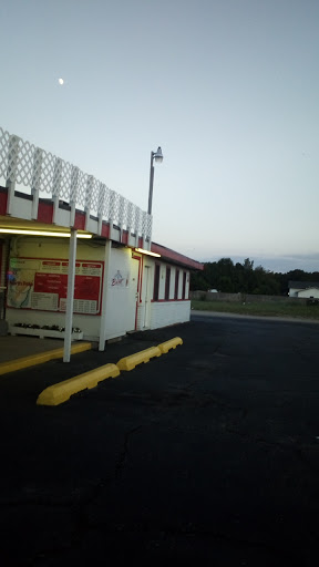 Ice Cream Shop «North Pole Ice Cream Shop», reviews and photos, 2973 Heights Ravenna Rd, Muskegon, MI 49444, USA