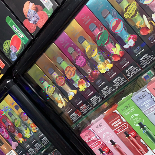 Tobacco Shop «Smokin Spades Premier Smoke and Vapor Shop», reviews and photos, 11180 W Flagler St #7, Miami, FL 33174, USA