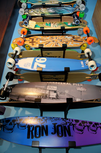 Clothing Store «Ron Jon Surf Shop», reviews and photos, 377 Mandalay Ave, Clearwater Beach, FL 33767, USA