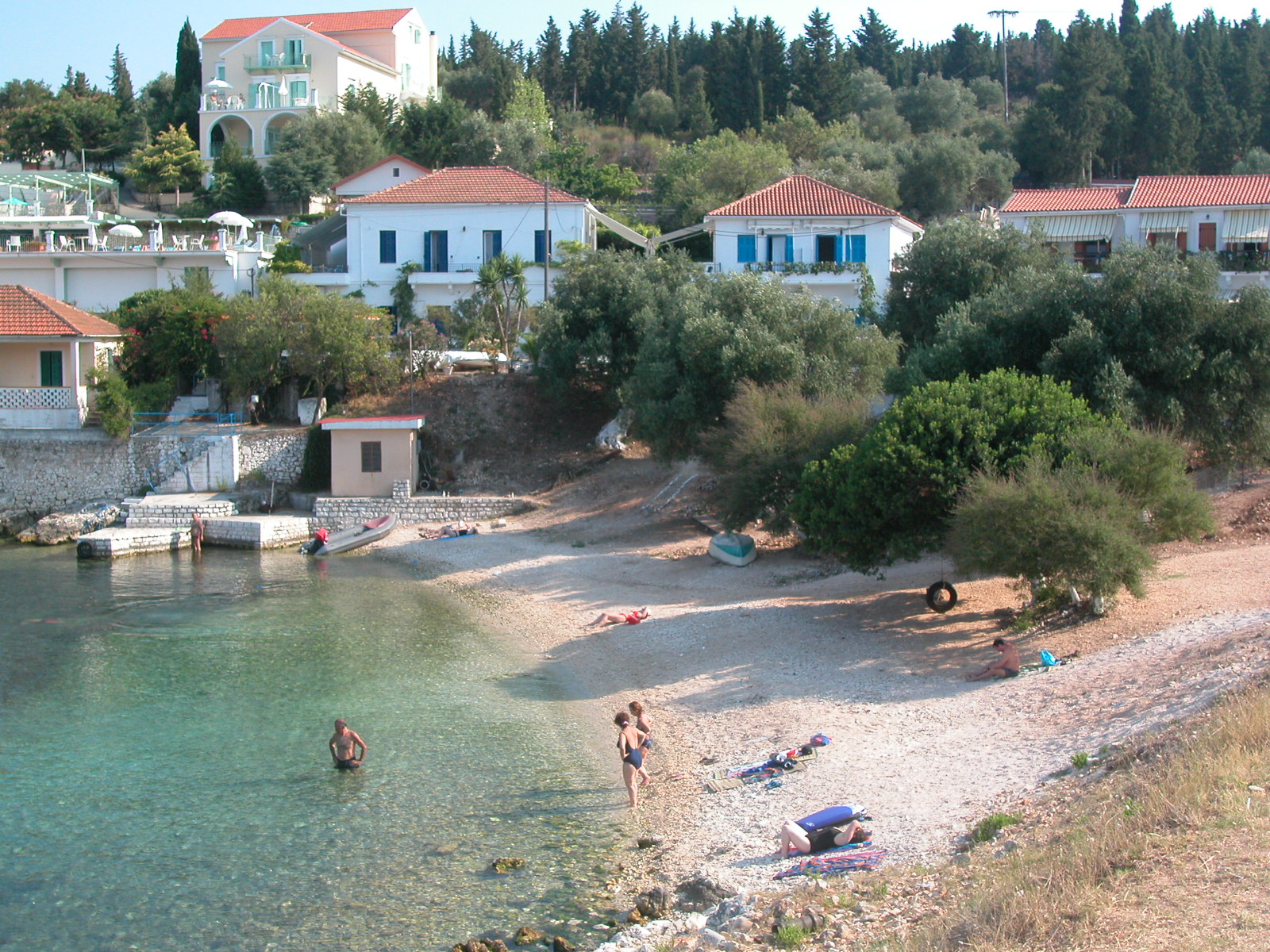 Photo de Fiskardo beach et le règlement
