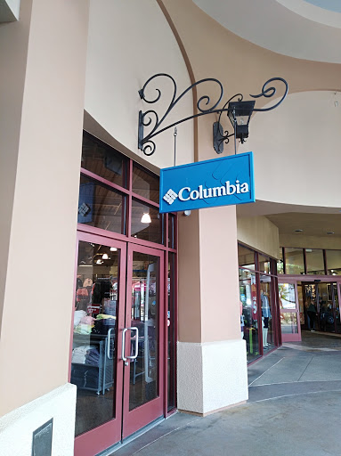 Sportswear Store «Columbia Sportswear Outlet Store at Cabazon Outlets», reviews and photos, 48750 Seminole Dr, Cabazon, CA 92230, USA