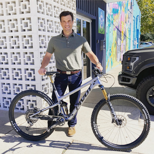 Bicycle Store «Blue Line Bike Labs», reviews and photos, 3302 White Oak Dr, Houston, TX 77007, USA