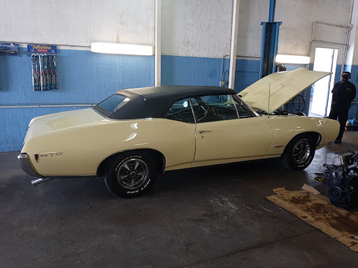 Auto Repair Shop «E T Auto Repair», reviews and photos, 773 NW 21st Terrace, Miami, FL 33127, USA