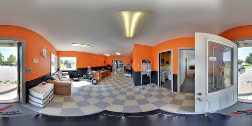 Auto Body Shop «Roush Collision and Retoration LLC», reviews and photos, 303 E Madison St, Winterset, IA 50273, USA