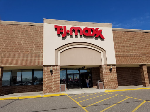 Department Store «T.J. Maxx», reviews and photos, 2711 S Rochester Rd, Rochester Hills, MI 48307, USA