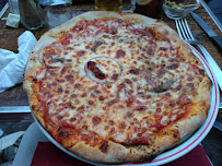 Pizza du Pizzeria Pizza Capri à Versailles - n°14