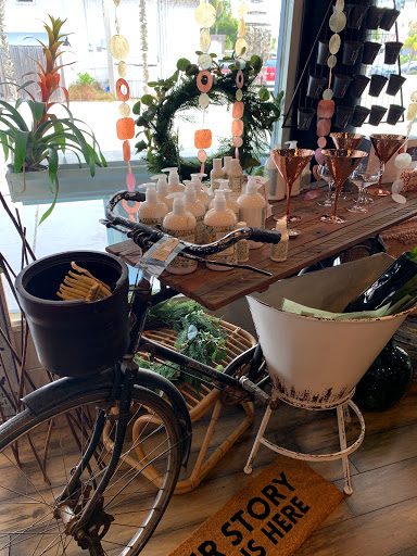 Gift Shop «Sand Dollar Gift Shop», reviews and photos, 5302 Marina Dr, Holmes Beach, FL 34217, USA