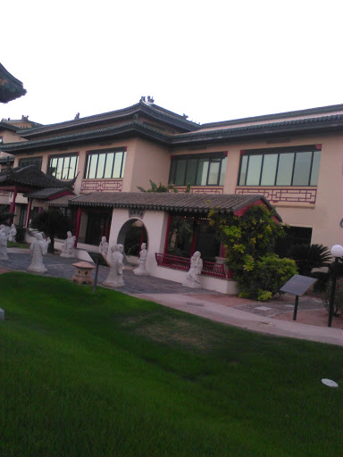 Grocery Store «Super L Ranch Market», reviews and photos, 668 N 44th St #188, Phoenix, AZ 85008, USA