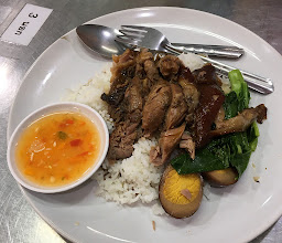 ร้านก๋วยเตี๋ยวลูกชิ้นหมูเหลียนหัว photo