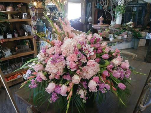 Florist «Urban Florist», reviews and photos, 710 N Mountain Ave, Ontario, CA 91762, USA