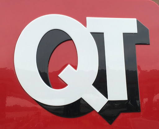 Gas Station «QuikTrip», reviews and photos, 6015 E 147th St, Grandview, MO 64030, USA