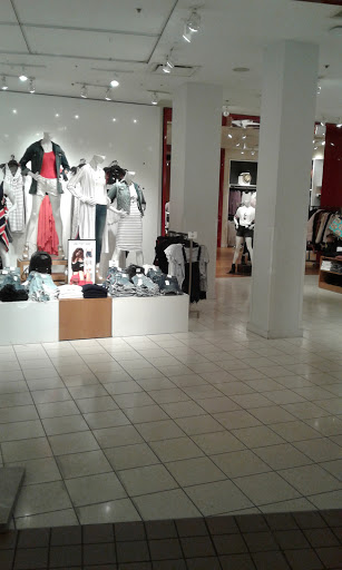 Clothing Store «Express», reviews and photos, 2800 N Main St, Santa Ana, CA 92705, USA