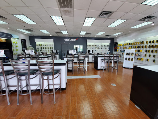 Cell Phone Store «Verizon Wireless», reviews and photos, 420 Montauk Hwy, West Islip, NY 11795, USA