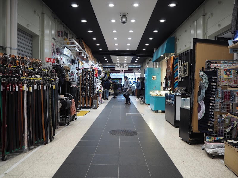 アメ横プラザ 東京都台東区上野 ショッピング モール ショッピングモール グルコミ