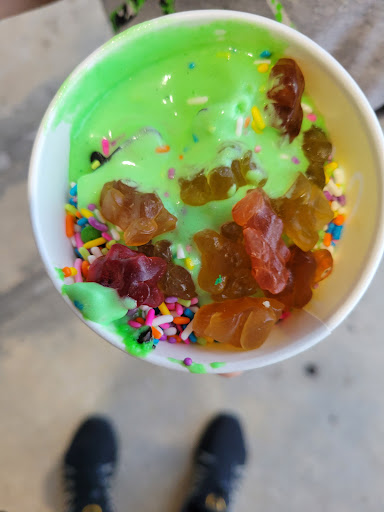 Ice Cream Shop «Carvel», reviews and photos, 12224 SW 8th St, Miami, FL 33184, USA